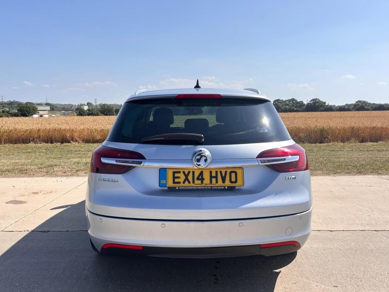 VAUXHALL INSIGNIA