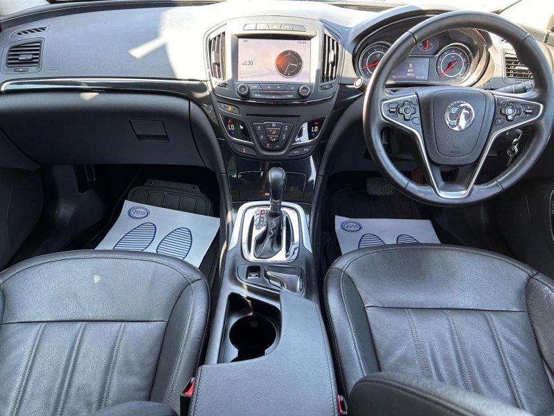 VAUXHALL INSIGNIA