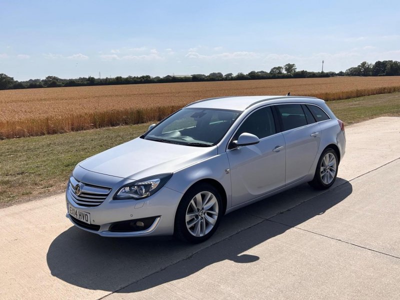 VAUXHALL INSIGNIA