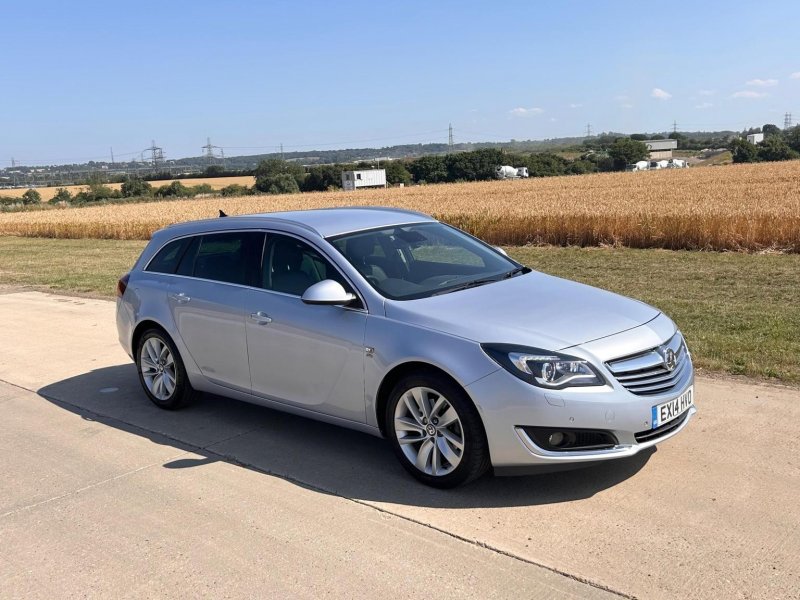 VAUXHALL INSIGNIA