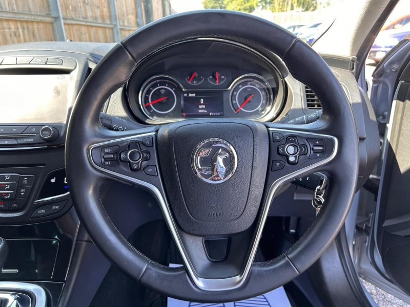VAUXHALL INSIGNIA