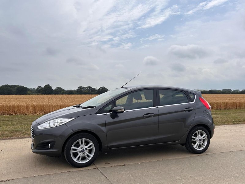 FORD FIESTA