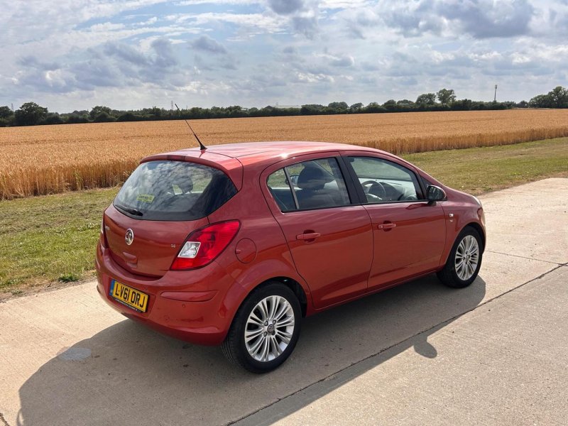 VAUXHALL CORSA